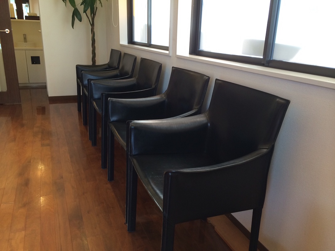 歯科医院クリニック待合室椅子家具